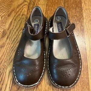 Girls 11 Brown L’amour Mary Janes
